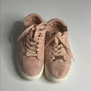 Reaction kenneth cole women’s pink Sneakers size 8
